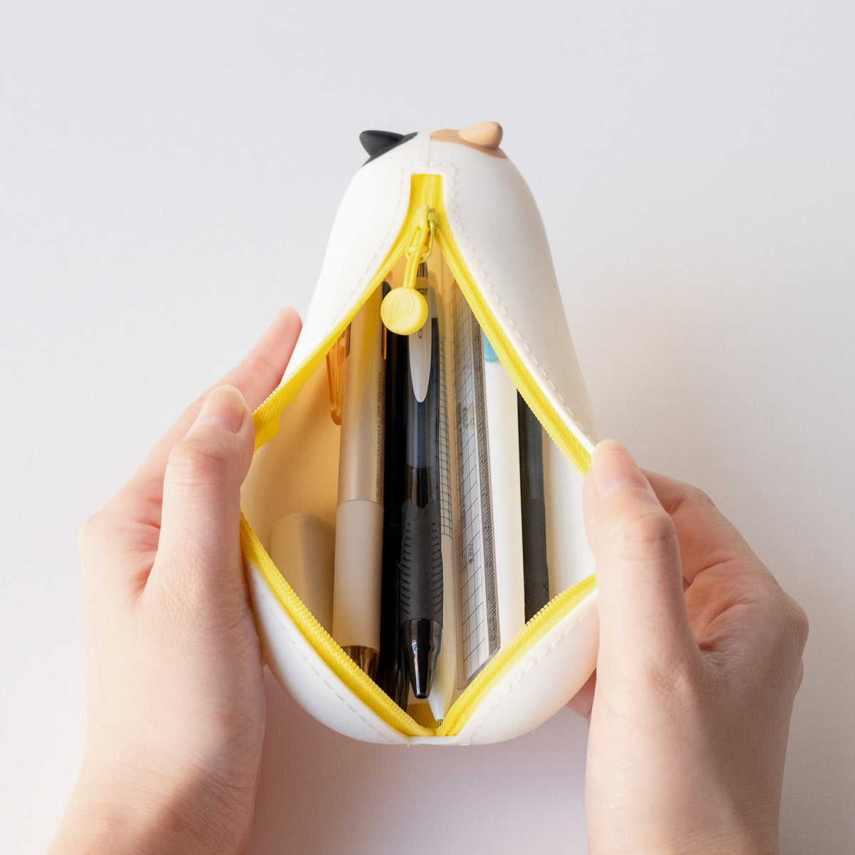 PuniLabo Lying Pen Pouch