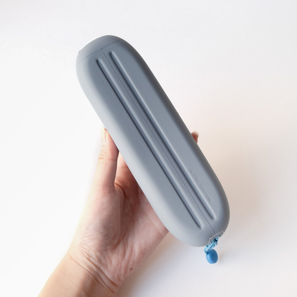 PuniLabo Lying Pen Pouch
